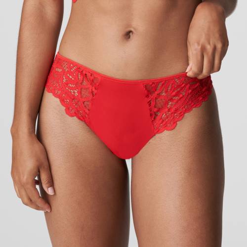 Twist by Prima Donna first night string rood