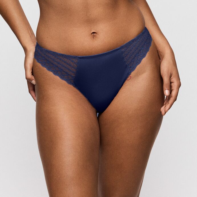 Twist by Prima Donna Twist by Prima Donna twist side string