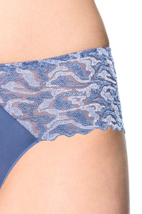 Louisa Bracq Louisa Bracq electric waves shorty