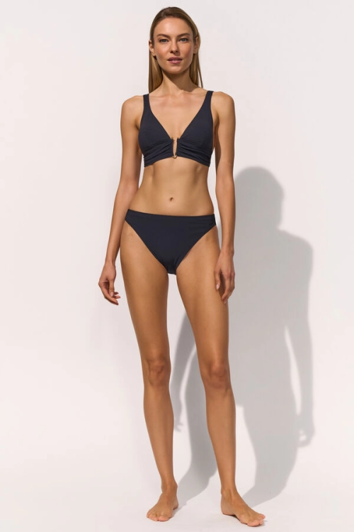 Maryan Mehlhorn Maryan Mehlhorn honesty top